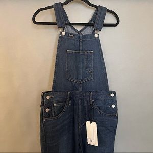 NWT Levi’s denim overalls womens medium
